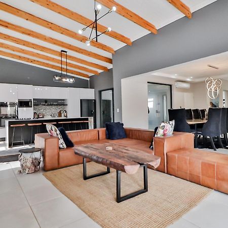 House Of Bongekile 4 Bed Luxury Home In Malelane Malalane Exterior photo