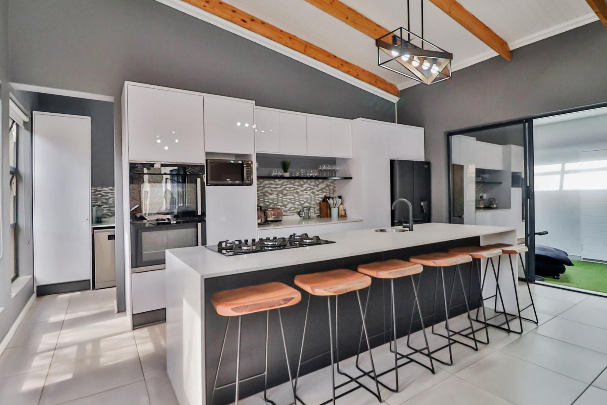 House Of Bongekile 4 Bed Luxury Home In Malelane Malalane Exterior photo